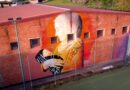 Il murale "In-differenza" realizzato da Manu Invisible (foto Angelo Podda)