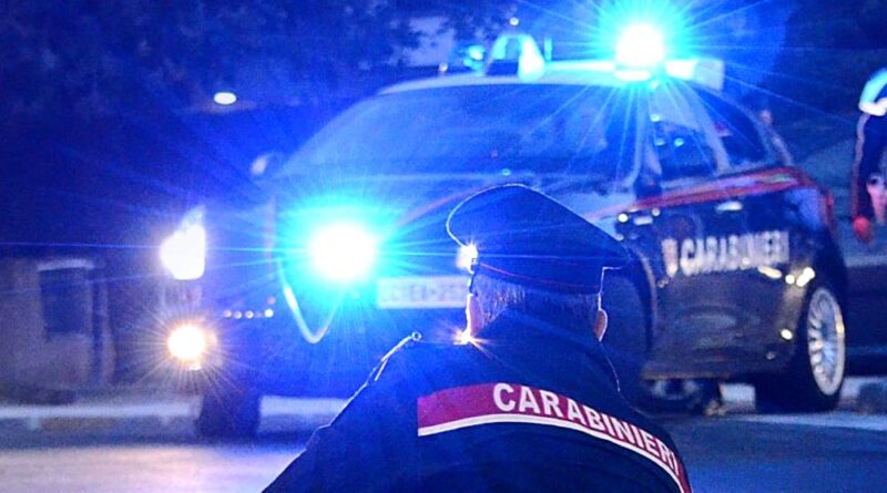 Gonnesa, si schianta contro una rotonda, denunciato per guida in stato di ebbrezza - foto Carabinieri