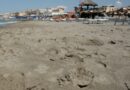 Ostia, incendi in due stabilimenti: cabine a fuoco
