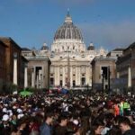 Funerali Papa Francesco, l’uomo di Musk in Italia: “Triste vedere ex ministri ridere”