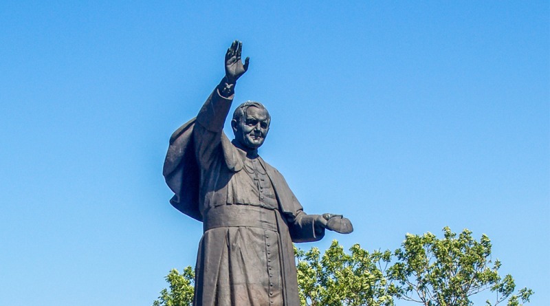 Giovanni Paolo II Karol Wojtyla statua 20 anni morte