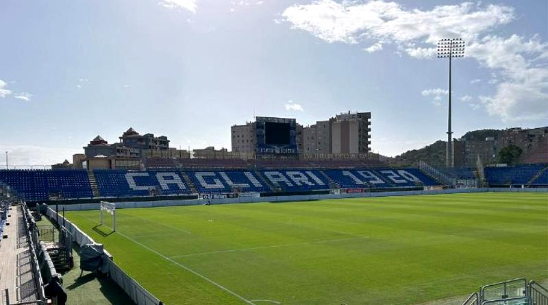 Cagliari, stop a bottiglie e lattine durante le partite di campionato e coppa - foto Comune di Cagliari