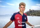 Sebastiano Esposito è del Cagliari, contratto fino al 2030 - foto Cagliari Calcio