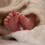 Roma, bimbo 4 mesi trovato privo di sensi dai genitori muore all’arrivo in ospedale