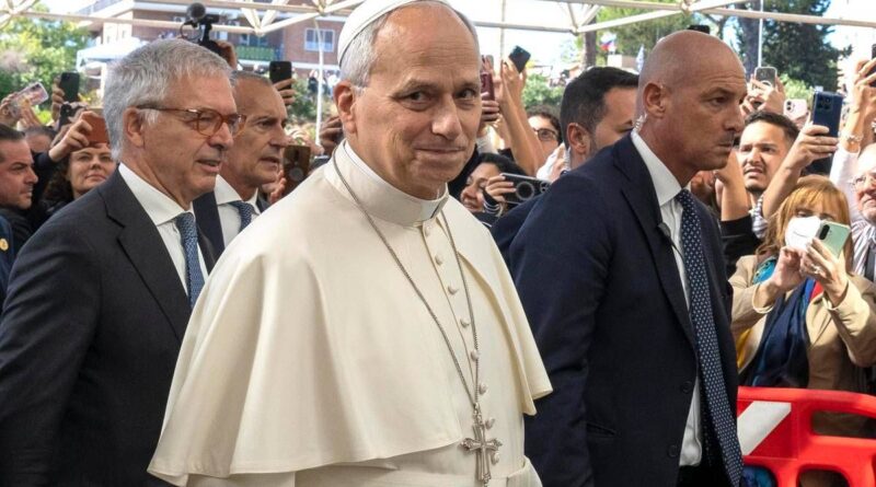 Papa Leone operato per un tumore maligno al polmone: l’intervento e la convalescenza, cosa sappiamo